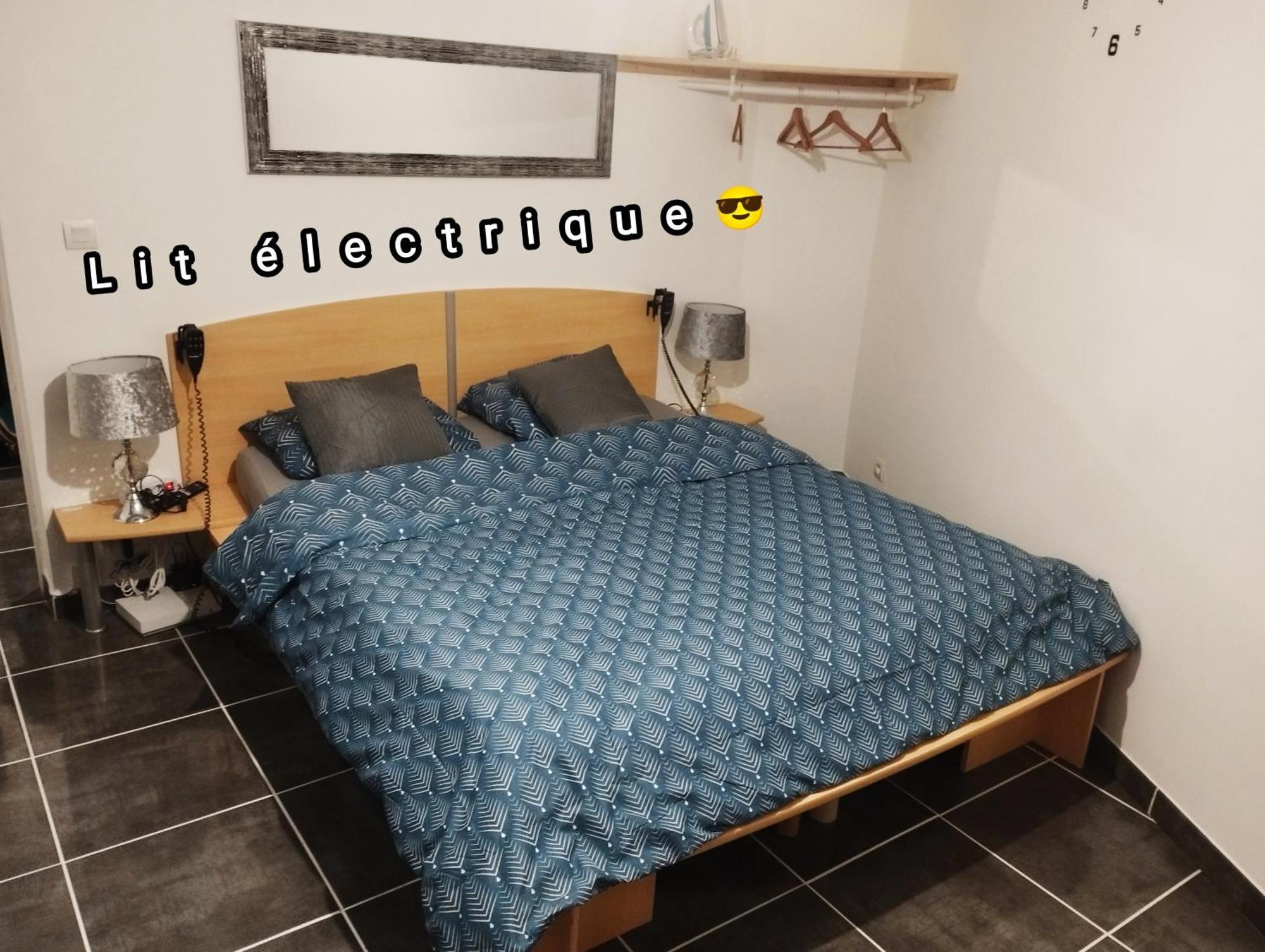Appartement Avec Cour Plein Centre Foix Ngoại thất bức ảnh